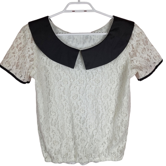 CottageCore Peter Pan collar lace top - Picture 1 of 4
